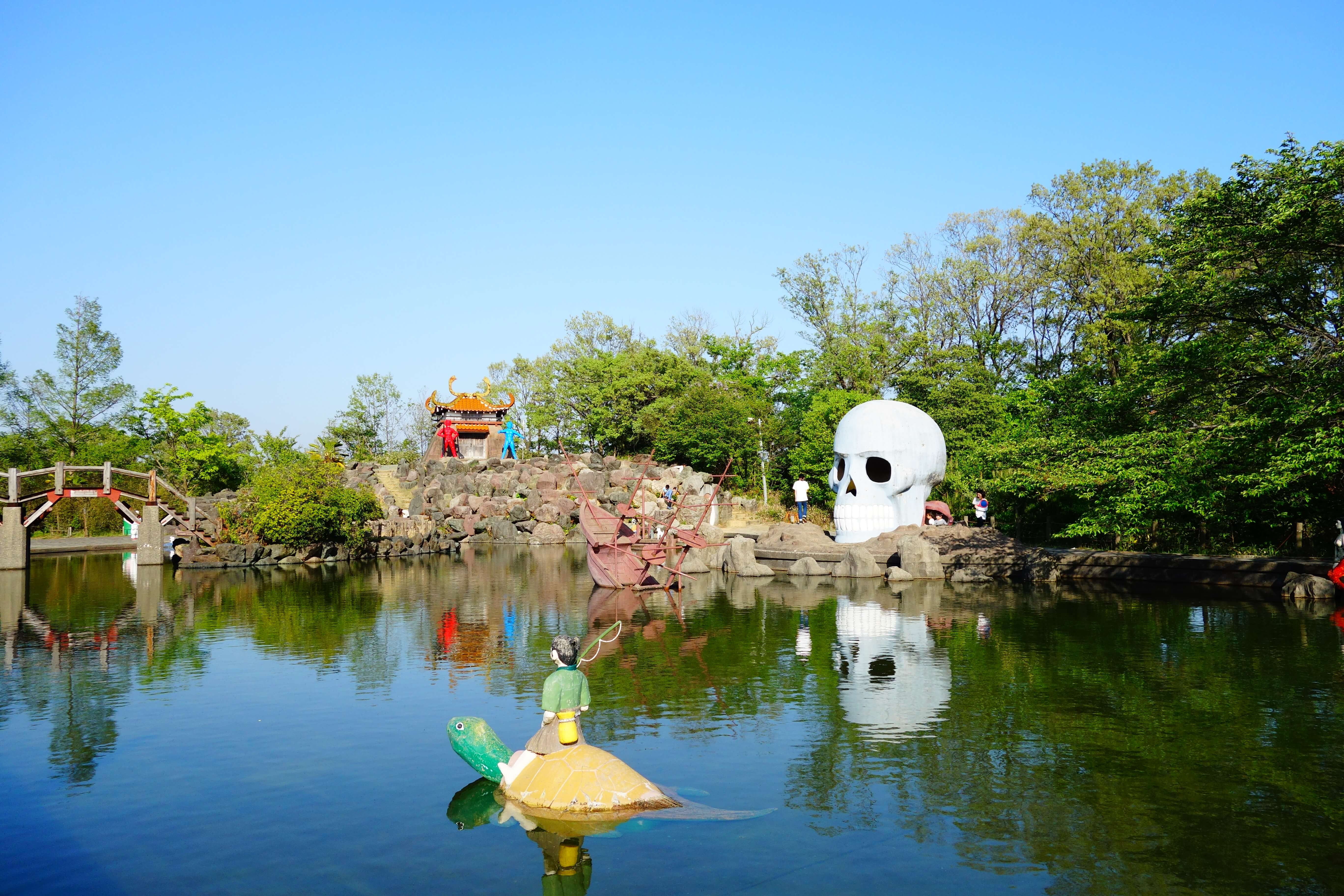 加賀市中央公園｜加賀市にあるおとぎの国をモチーフにした公園がシュール