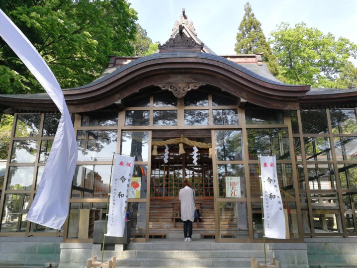 金剱宮の本殿